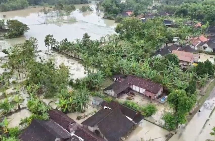 Banjir Rendam 1.600 Rumah Warga di Kabupaten Blora