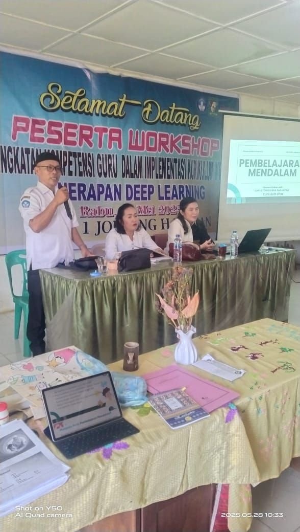54 Guru SMP Negeri 1 Jorlanghataran Ikuti Workshop Peningkatan Kompetensi Guru