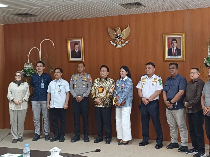 Atasi Kemacetan dan Aktivitas Pak Ogah, Akses Jalan di Depan Pintu Tol Bandar Selamat Ditutup