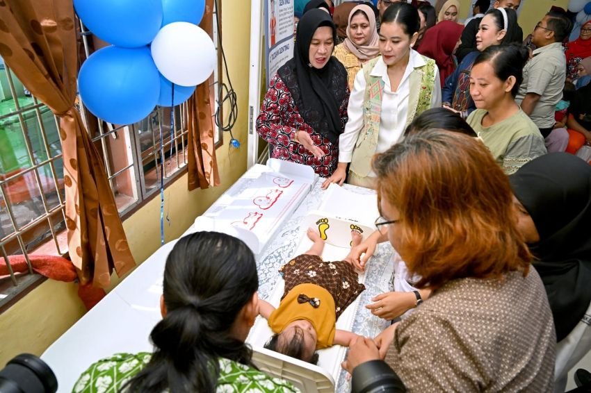 Ketua TP PKK Sumut Kahiyang Ayu Tinjau Pemberian MBG di Medan Amplas