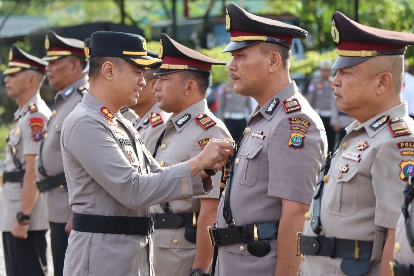 Kapolres Tapteng Lantik PJU, Sejumlah Pejabat Bergeser