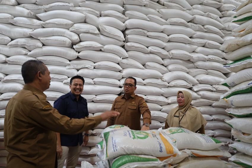 Pastikan Stok Beras Aman di Tanjungbalai, Wakil Wali Kota Cek Gudang Bulog Kisaran