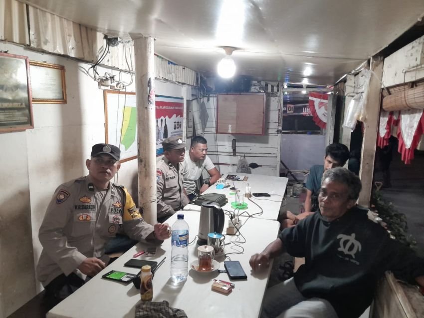 Cegah 3C dan Premanisme, Polsek Siantar Timur Gelar Saling di Pos Kamling