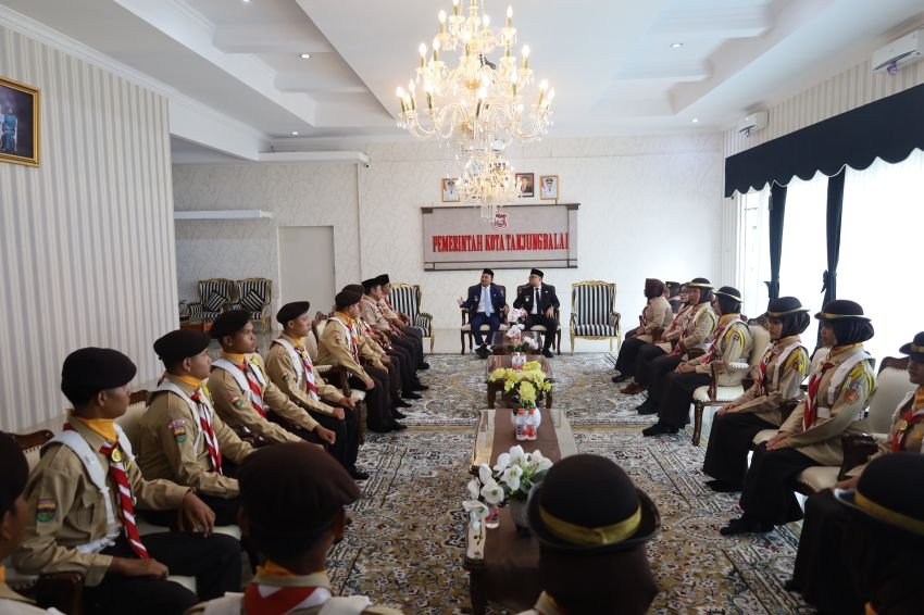Mahyarudin Terima Kunjungan Pasukan 17 Gerakan Pramuka Kwartir Cabang Tanjungbalai