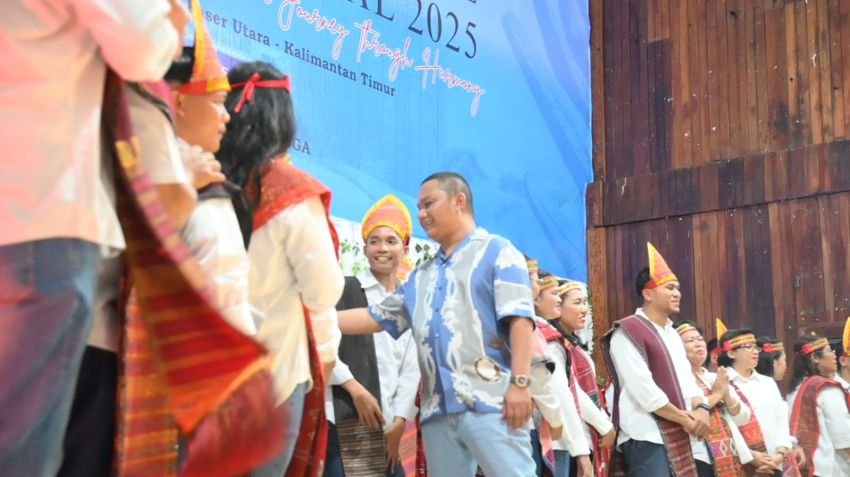 Bakhtiar Sibarani Bantu Paduan Suara "Sibolga Mixed Choir" Rp50 Juta Ikuti Internasional Festival 2025