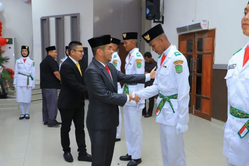 35 Anggota Paskibraka Labura Dikukuhkan