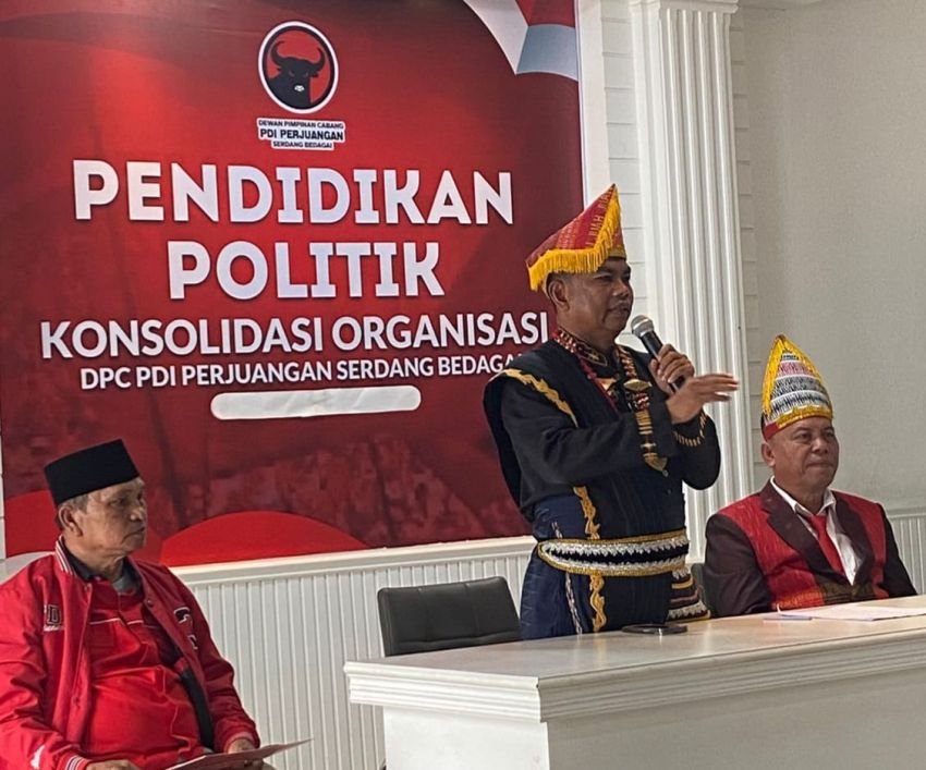 Darma Wijaya Dorong Kader Muda PDI Perjuangan Melek Politik dan Pertajam Ilmu Pengetahuan