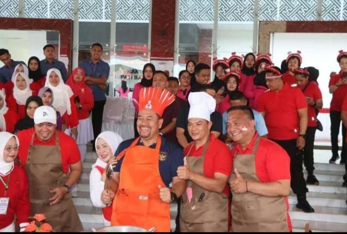 Semarakkan HUT ke 80 RI, Forkopimda Batubara Unjuk Kreativitas Masak Nasi Goreng