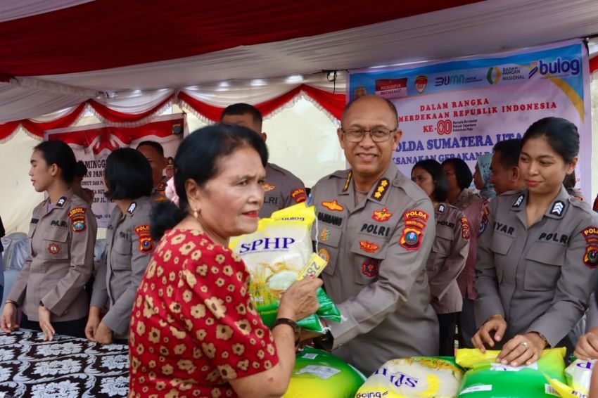 Polda Sumut dan Polres Pelabuhan Belawan Gelar Minggu Kasih dan Gerakan Pangan Murah di HKBP Pajak Baru Belawan