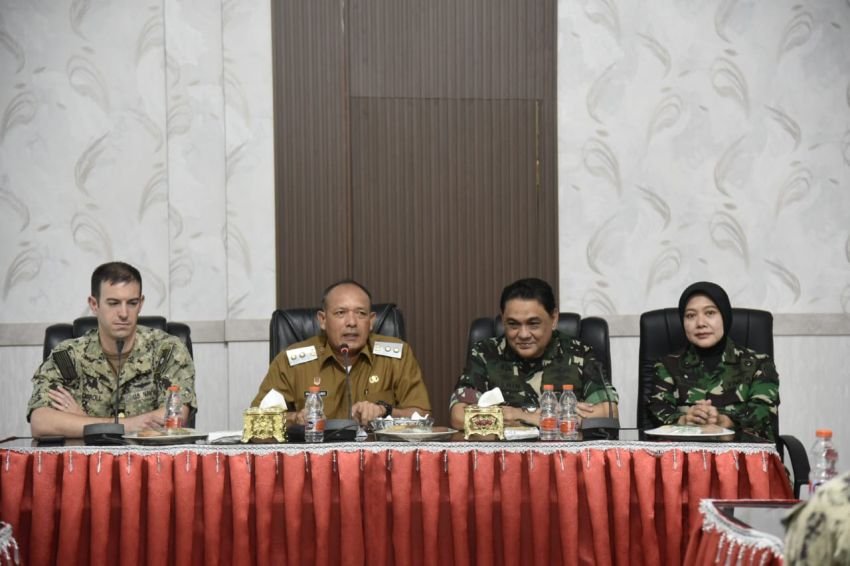 Pemkab Tapteng Terima Kunjungan Mabes TNI dan US Navy